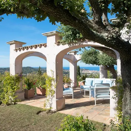 Luxury With Pool * Saint-Tropez