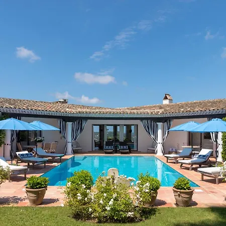 Luxury With Pool